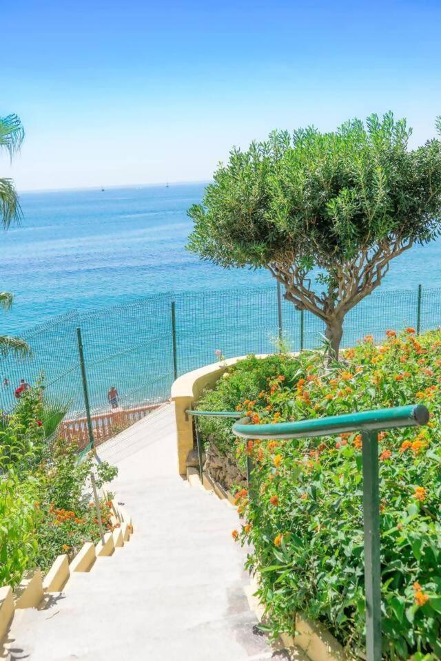 Stunning Apartment 50 Meters From The Sea Benalmádena Exteriér fotografie