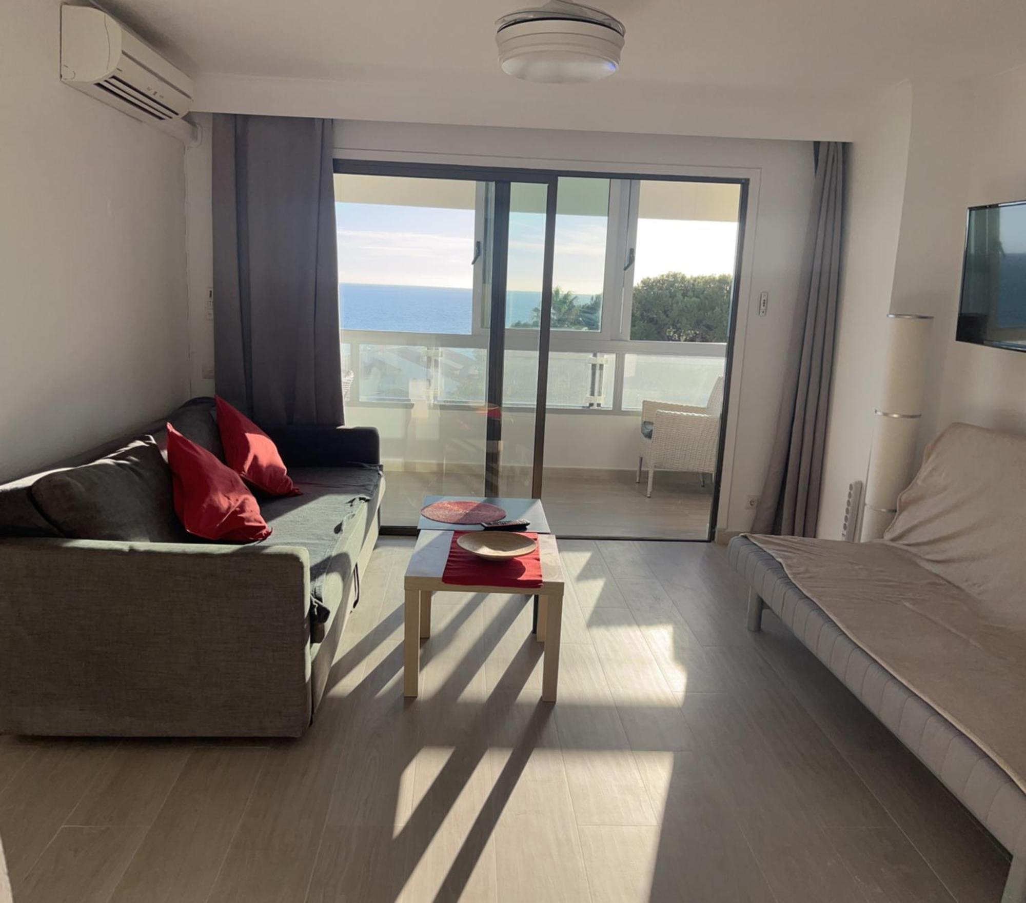 Stunning Apartment 50 Meters From The Sea Benalmádena Exteriér fotografie